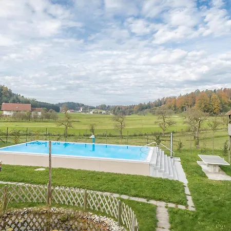 아파트 Zapfs Bauernhof Pfingstrose